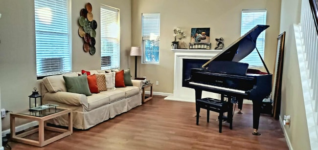 Photo - 4503 Sweet Water St