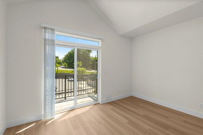 Photo - 8417 SW 24th Ave Unidad 317