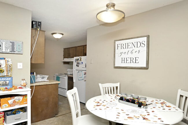 Photo - 200 Transcript Ave