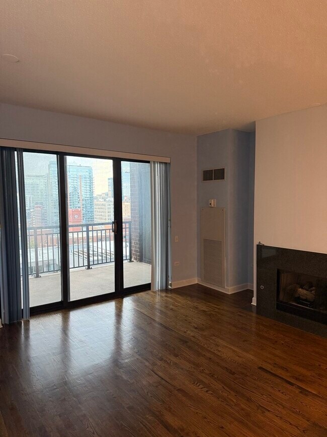 Photo - 41 E 8th St Unit 1604