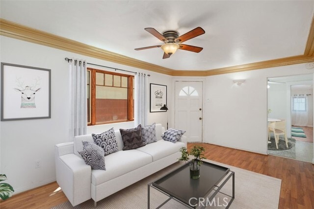 Photo - 832 Cypress Ave