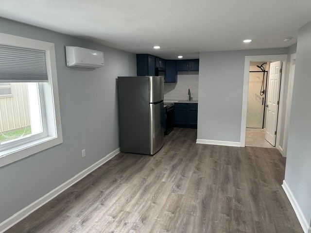 Building Photo - 223 N Sycamore St Unit Apt C