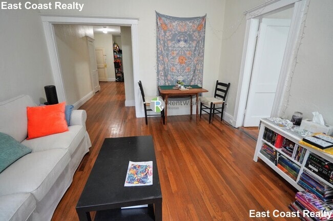 Building Photo - 9 Egremont Rd Rental