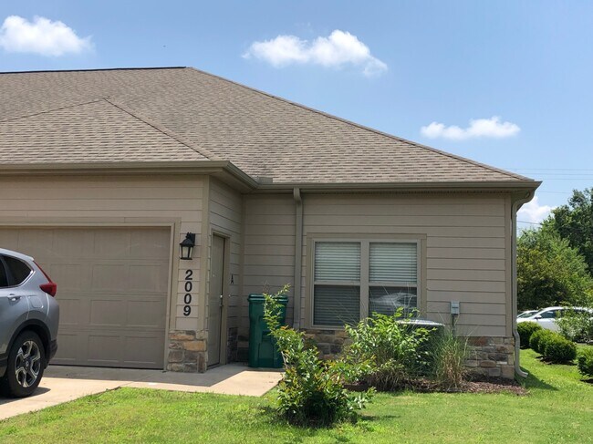 Photo - 2009 S Dixieland Rd Unidad A