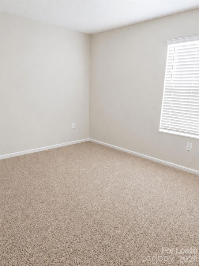 Photo - 529 Hawley St