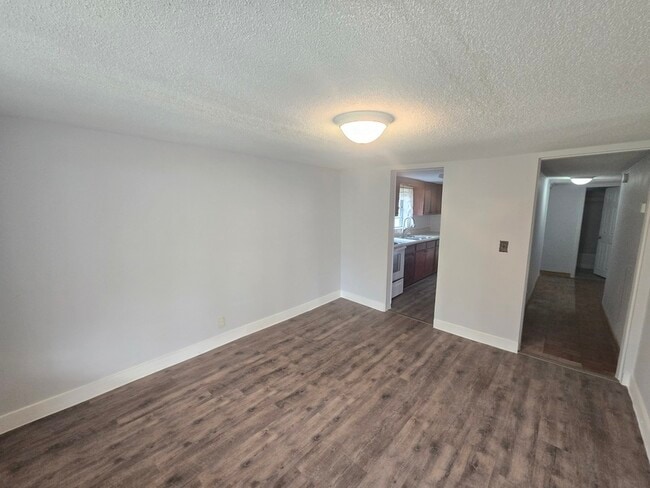 Photo - 1007 Olsen Ave