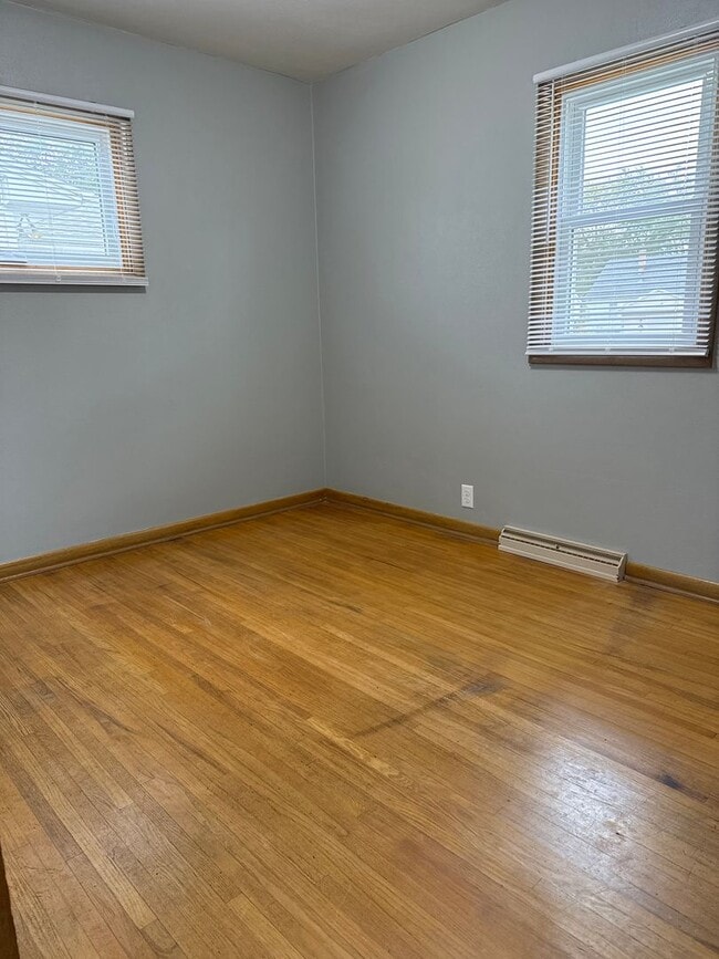 Photo - 543 Mildred Ave