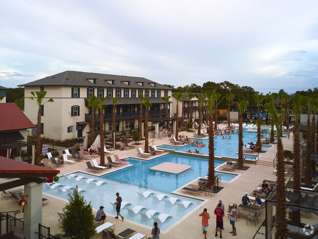 Building Photo - The Junction at College Station Rental