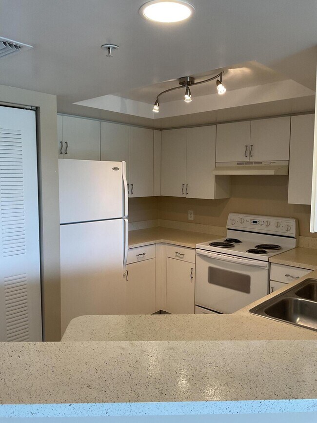 Photo - 4177 N Haverhill Rd Unit 820