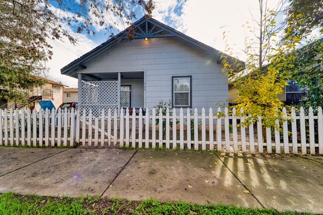 Building Photo - 0251 Unit 720