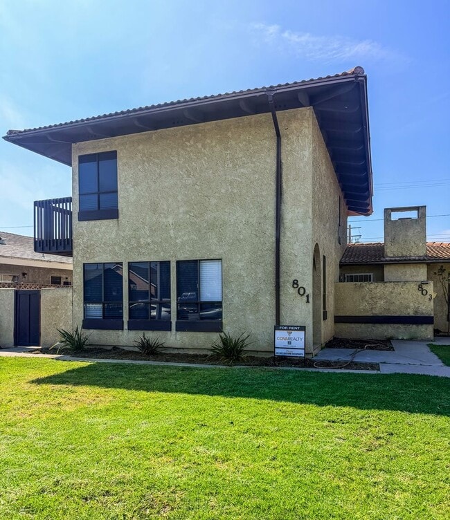 Building Photo - 801-803 N M Street Unit 801