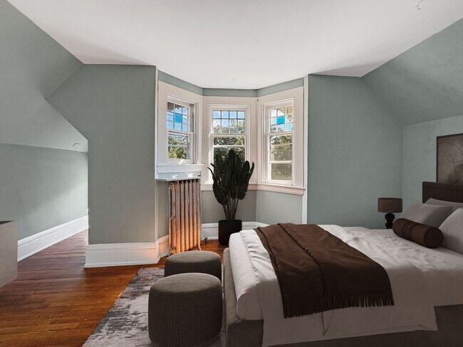 Photo - 2204 Grand Ave S Unit 4