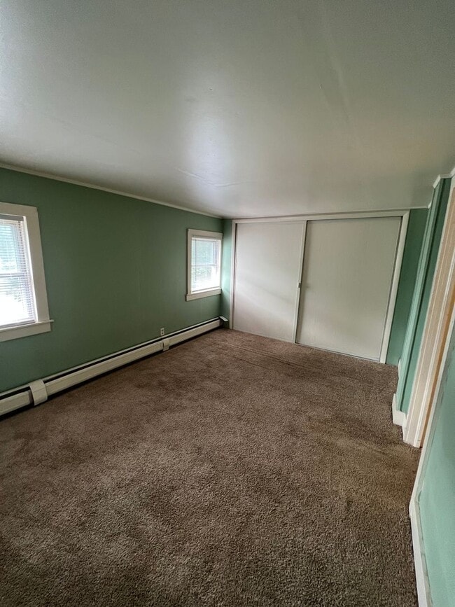 41 3rd Ave Unidad 41 3RD AVE (GLOVERSVILLE) 2ND FLR.