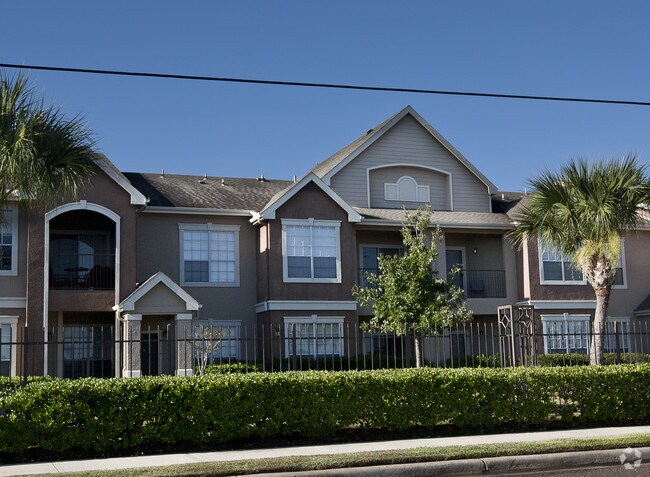 Reata Apartments