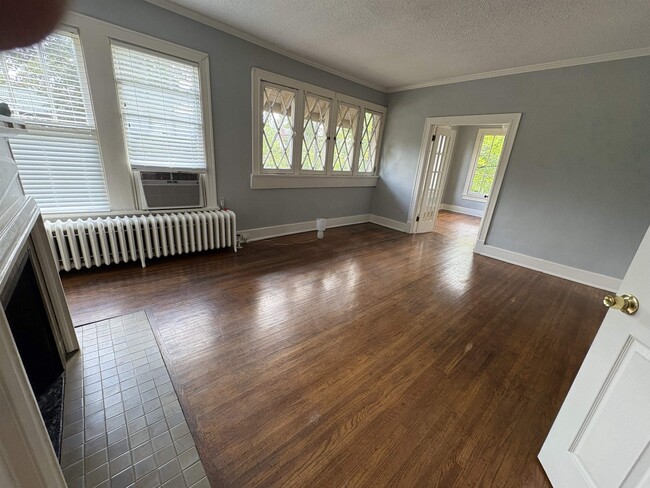 Photo - 343 N McLean Blvd