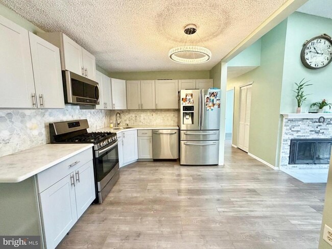 Photo - 21 Joyner Ct