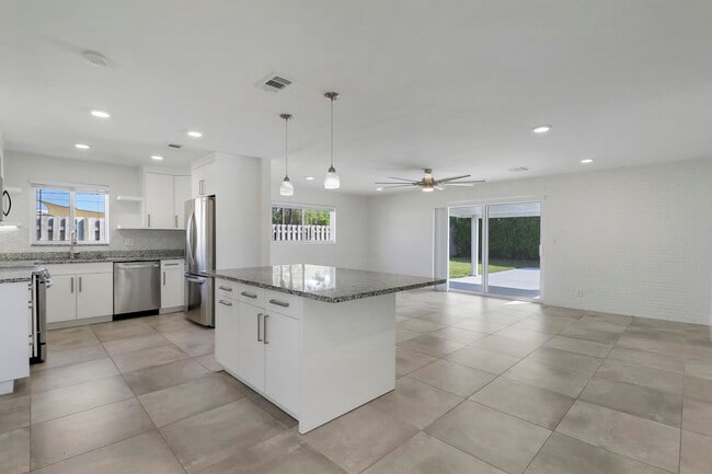 Photo - 636 Eastwind Dr