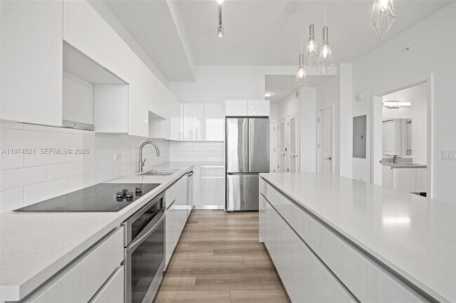 Photo - 101 Diplomat Pkwy Unit 1705