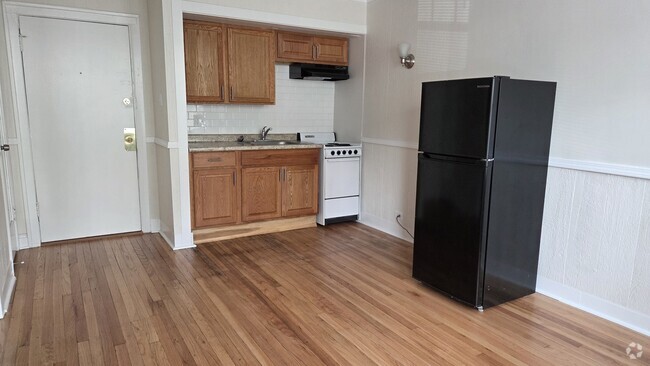 Building Photo - 1442 W Howard St Unit 2 Rental