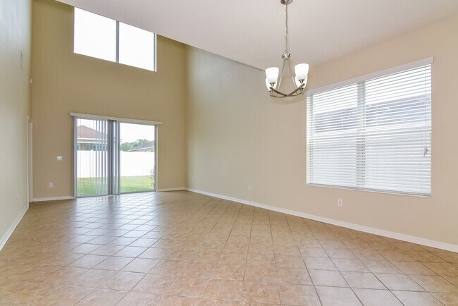 8322 Deerland Bluff Ln