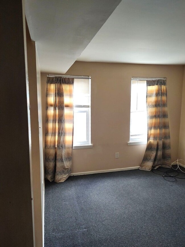 Photo - 9443 Ashton Rd Unit 2