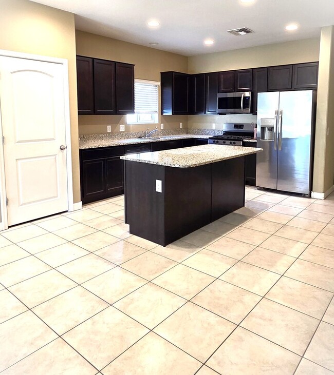 Photo - 3 bedroom home with den or office