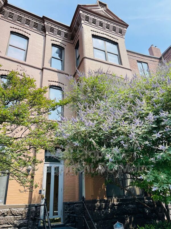 Photo - 3 Washington Cir NW Unidad #203 Rental