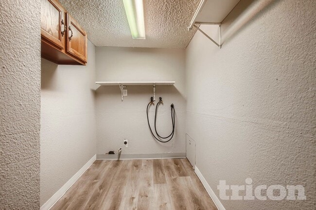 Photo - 9181 Newton St