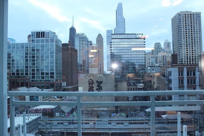 Photo - 757 N Orleans St Unit 706