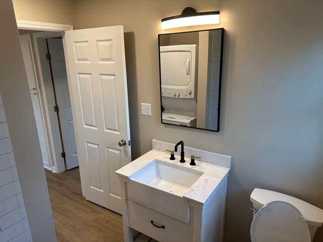 Bathroom - 4103 N Center St Unit #1