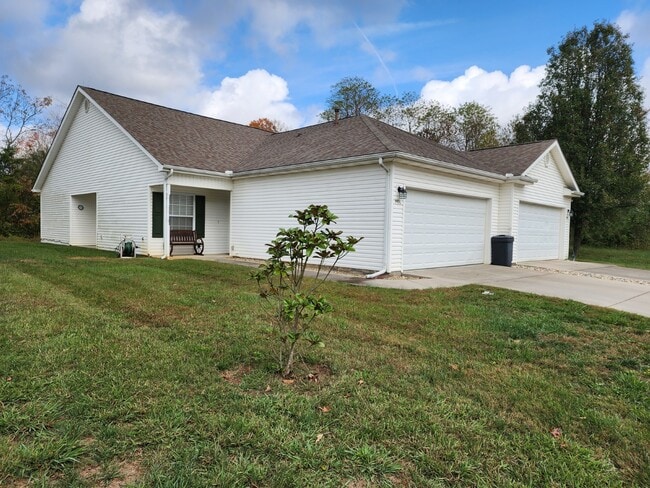 Building Photo - 1445 Ford Rd Unit A