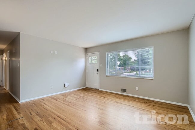 Photo - 6397 Brooks Dr