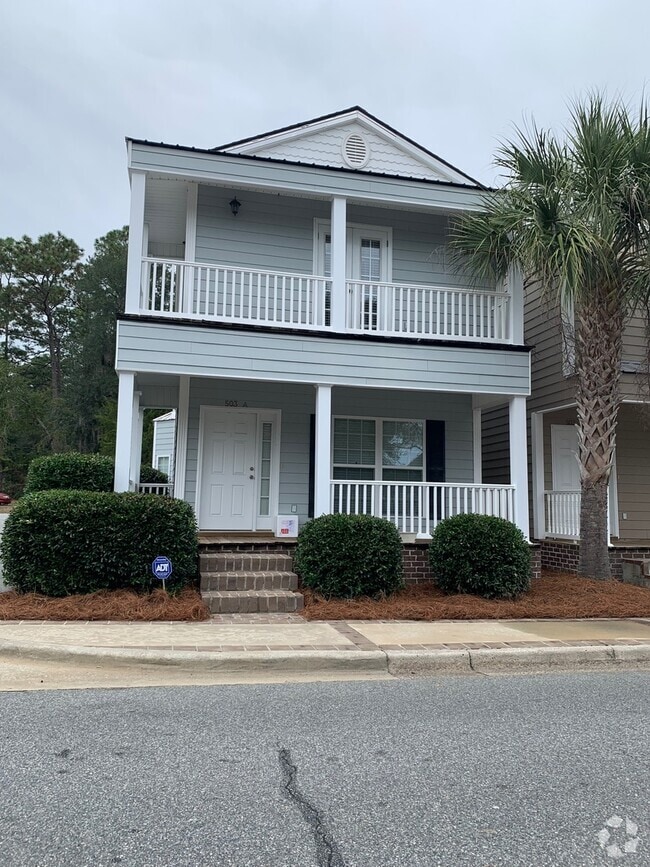 Building Photo - COMING SOON! Rental