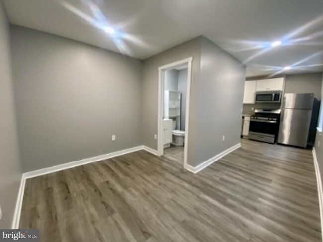 218 W King St