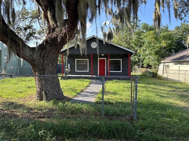 Building Photo - 10529 3rd Ave