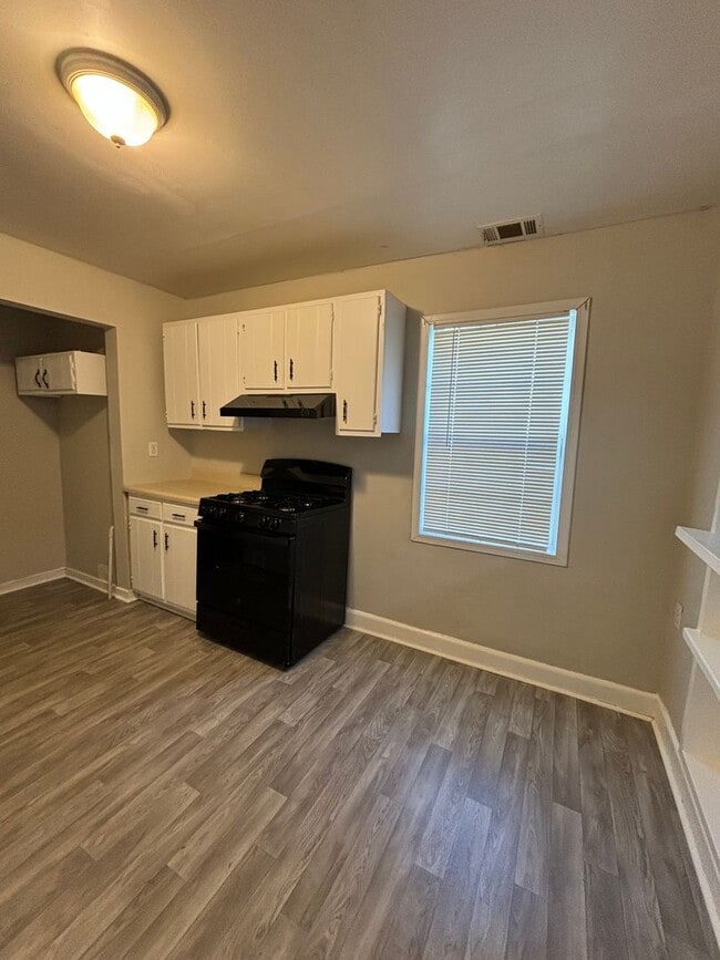 Photo - 1211 26th St