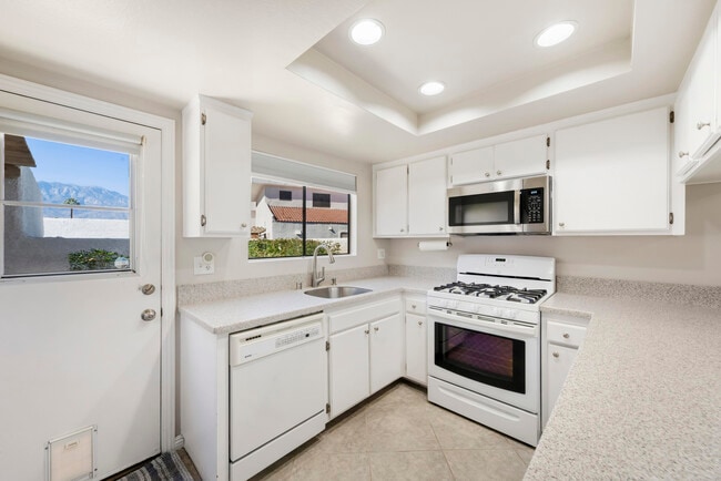 Photo - 34341 Denise Way