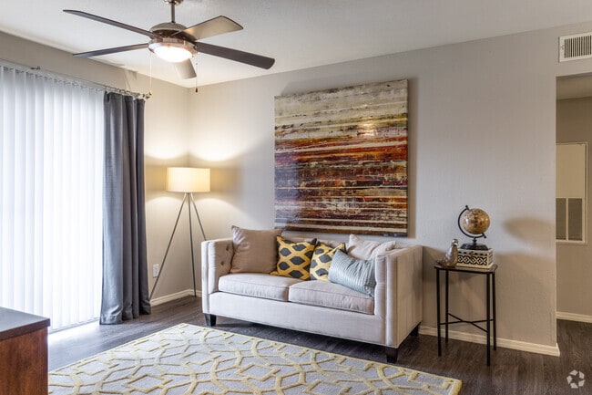 Photo - Huntington Glen