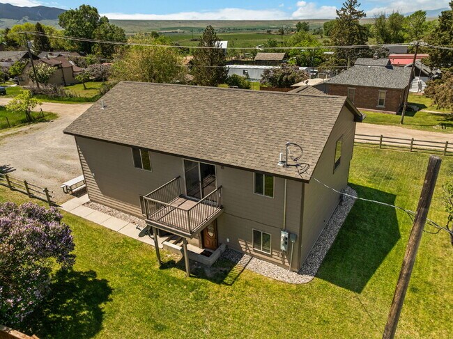 Photo - For Rent – Lower-Level Duplex in Sheridan