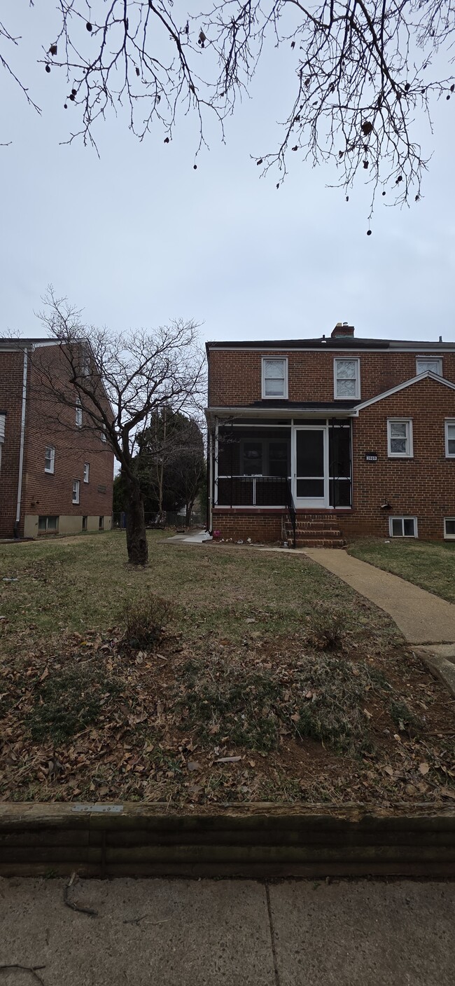 Photo - 3909 Rosecrest Ave