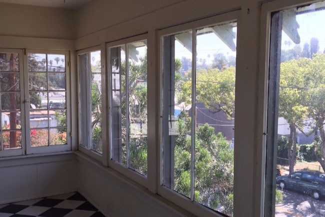 Photo - 937 N Benton Way Unit 3