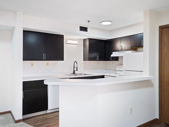 Cedar Knoll Apartments