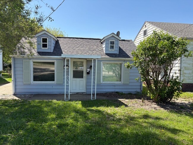 Building Photo - Single Family Home