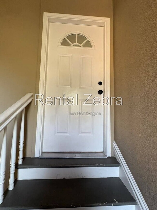 Photo - 362 W 22nd St