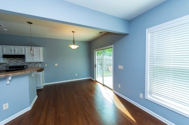 Photo - 5815 Weddington Dr