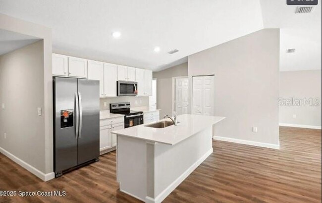 Photo - 1011 Webster Rd SE