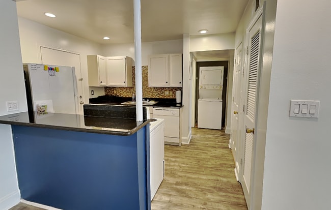 Photo - 1954 Conway Rd Unit Apt 11