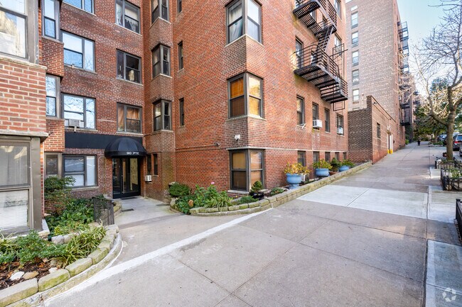 Photo - Park Terrace Arms