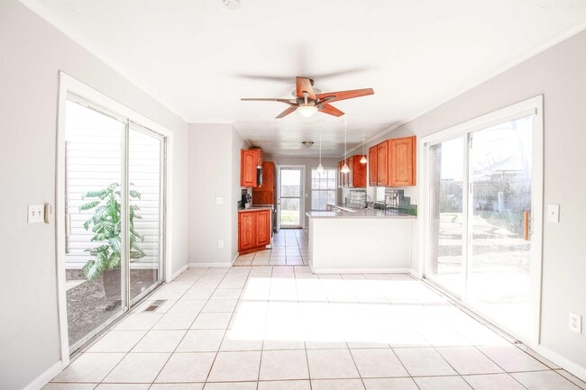 Photo - 8900 N Shannon Ave