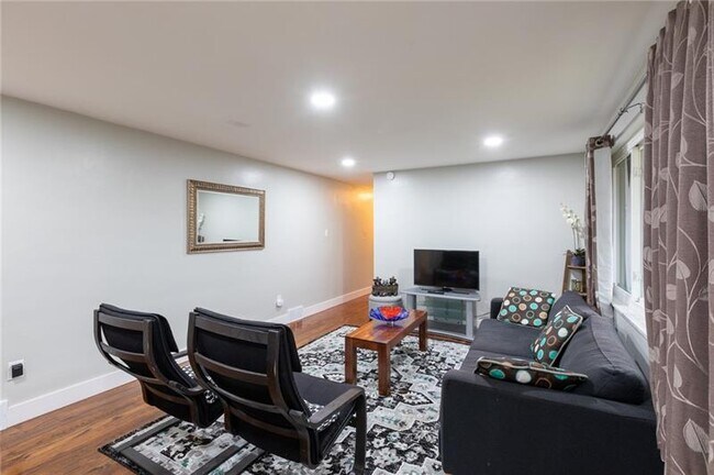 Photo - 2413 Nicholson Rd